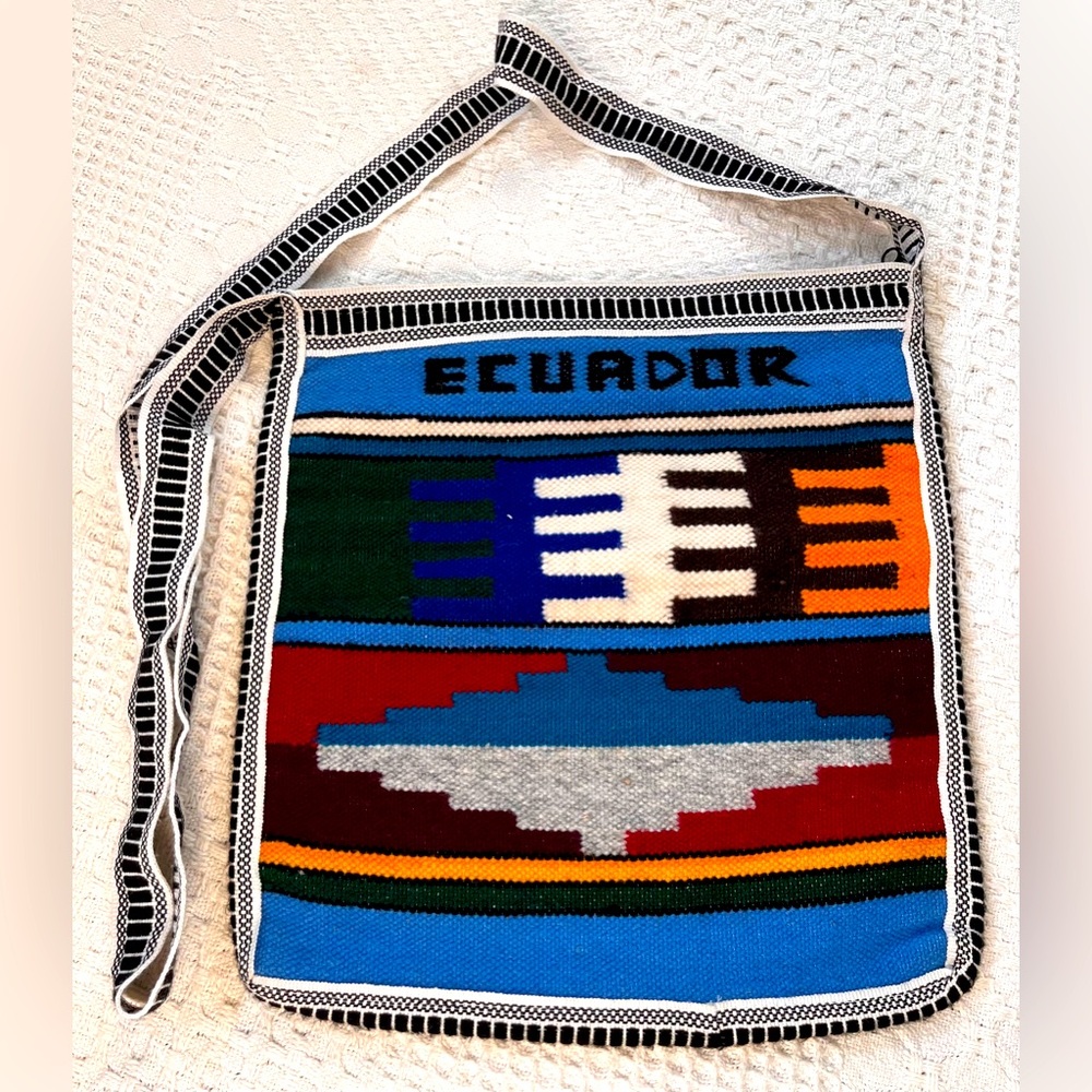 Handcrafted Ecuadorian Woven Crossbody Shoulder Bag hand loomed NWOT